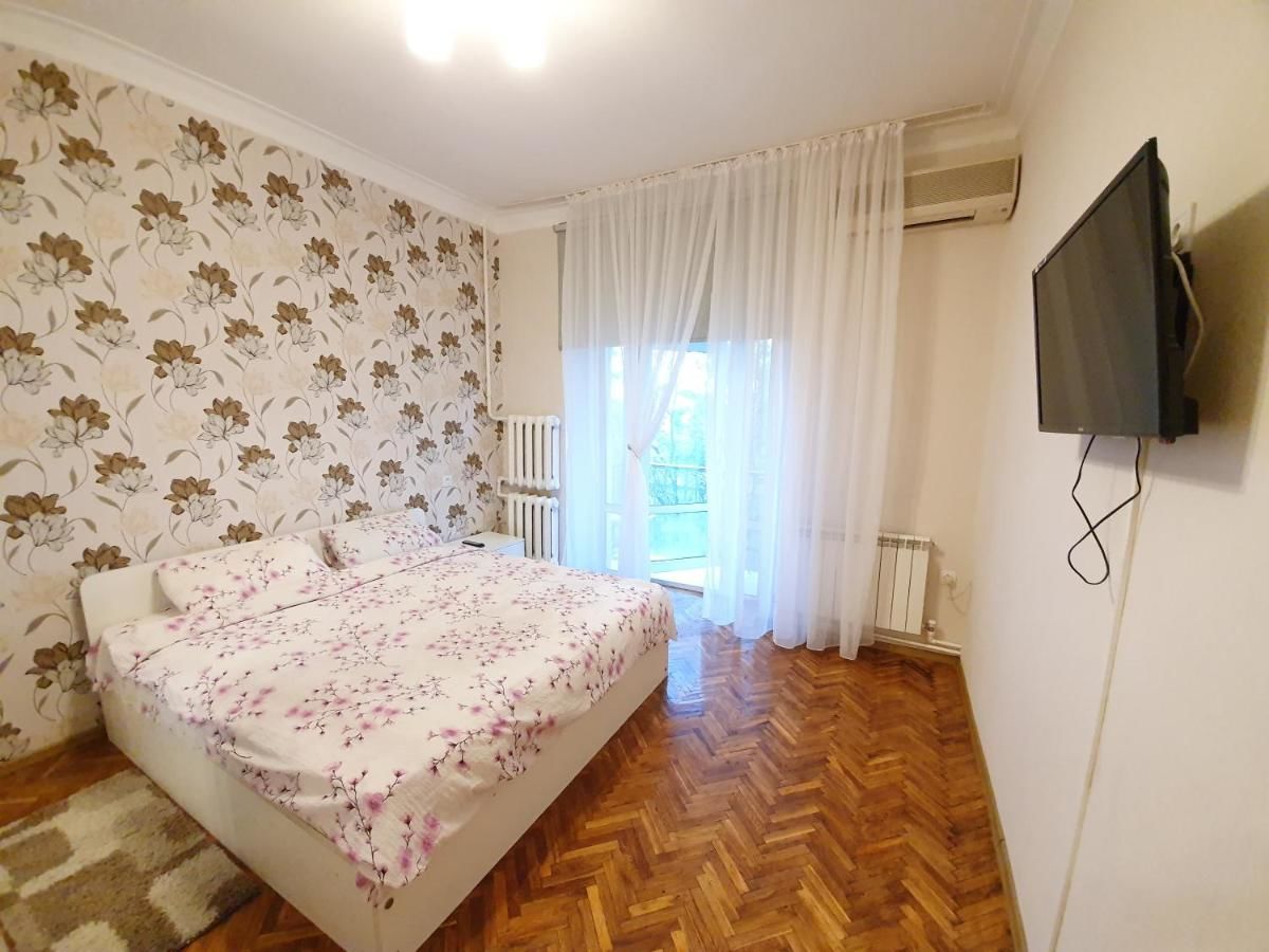 Апартаменты Apartment with 2 full bedrooms in the heart of Chisinau Кишинёв-5